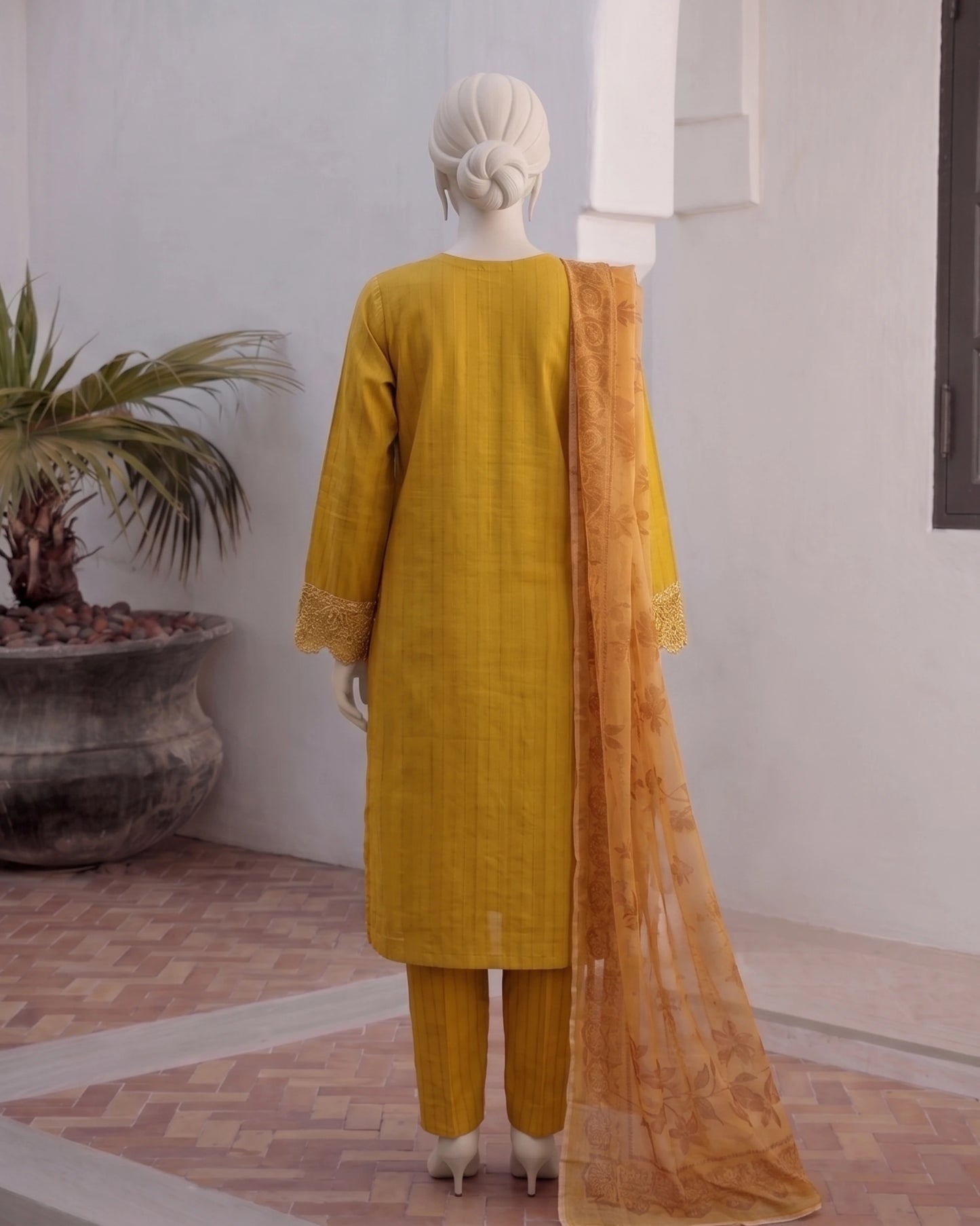 Elegant Mustard Yellow 3-Piece Suit