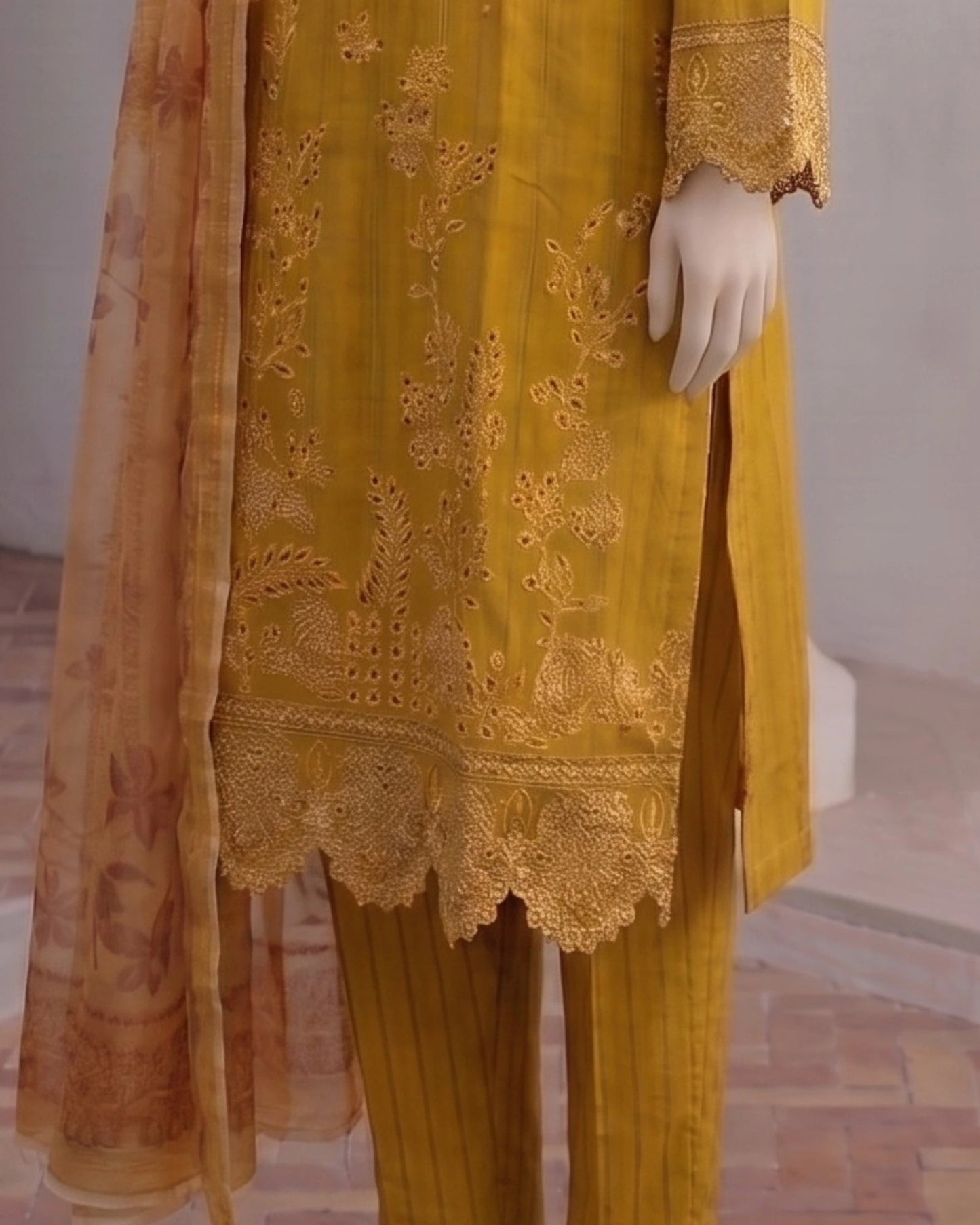 Elegant Mustard Yellow 3-Piece Suit
