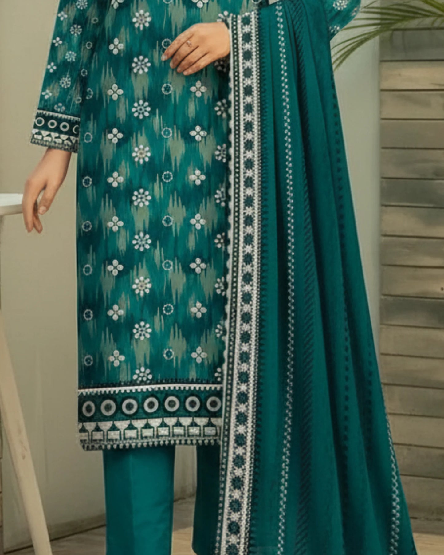 Teal Green Floral Print Unstitched 3-Piece Suit