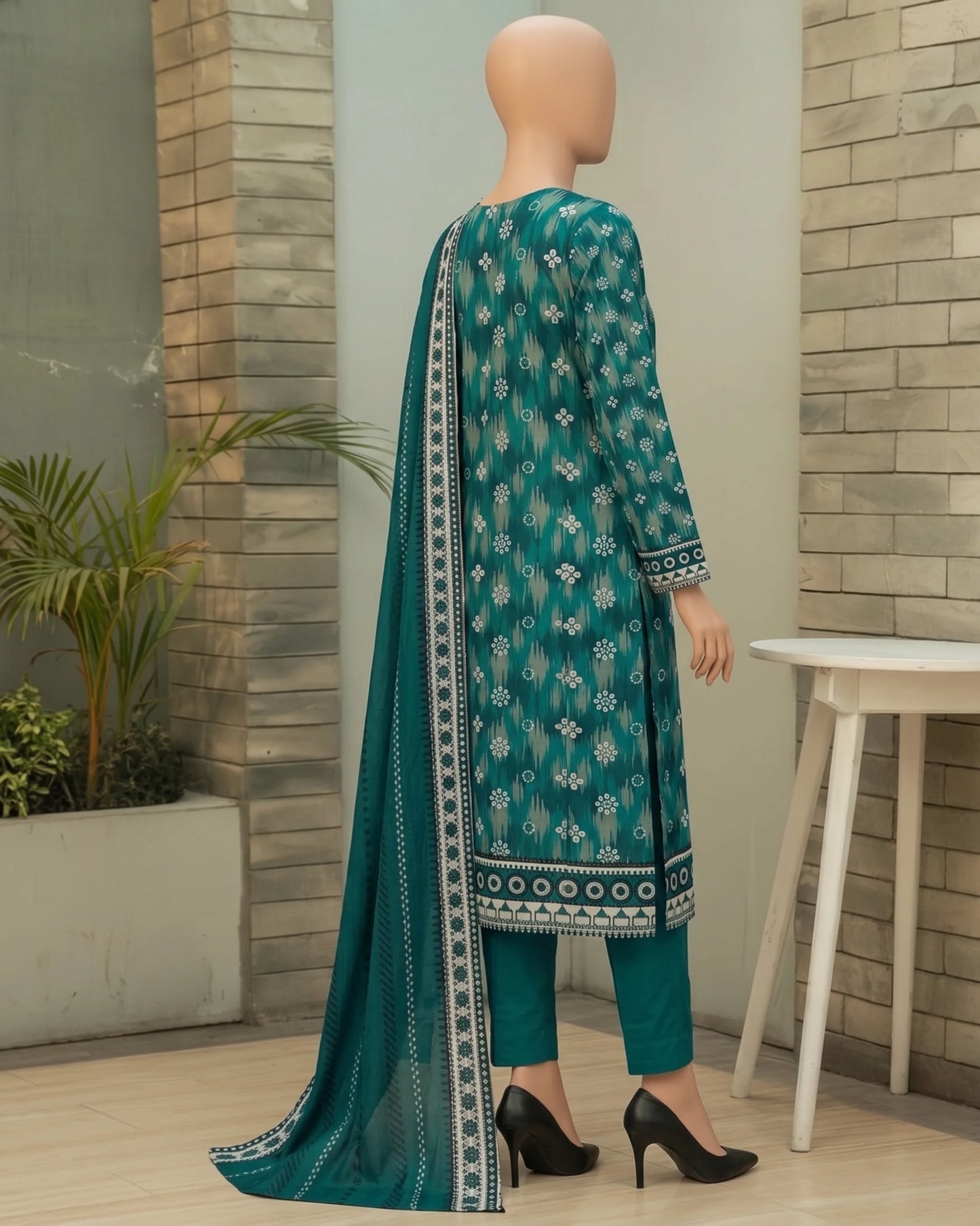 Teal Green Floral Print Unstitched 3-Piece Suit